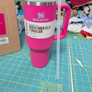 Stanley Pink Dining Mug with Insulated Design
